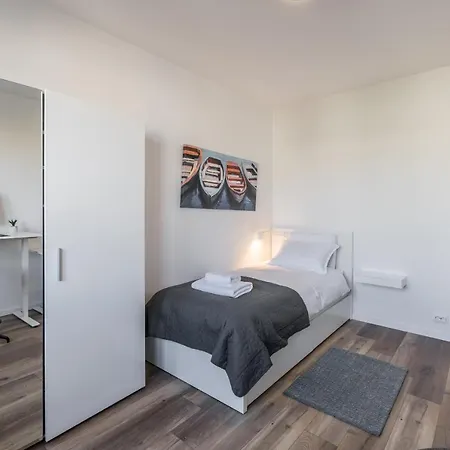Sundowners Apartment, 52qm, Double & Single Bed, 10 Min From Old Town Of *